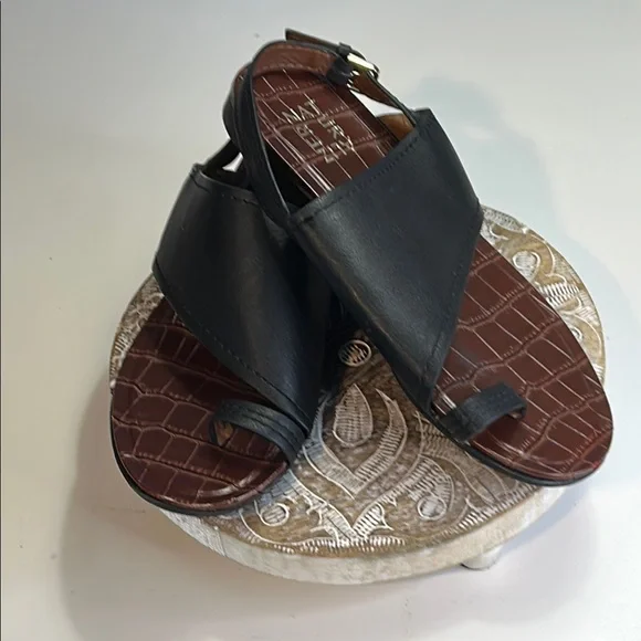 Naturalizer Shoes Naturalizer Womens Black Croc Toeloop Seanna